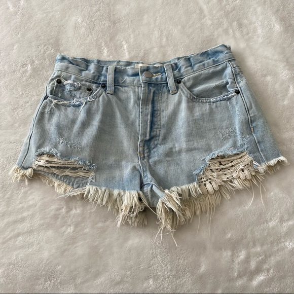 Free People “We The Free” Daisy Chain Lace Shorts - Picture 2 of 9
